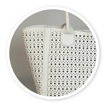 Graue Handtasche
